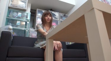 声掛け5分で着エロデビュー！R-18／りり