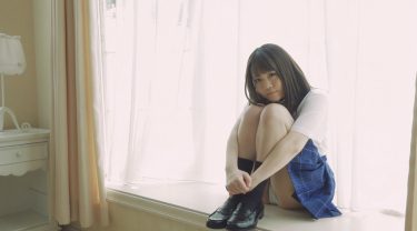 赤坂麻衣  優等生はHカップ